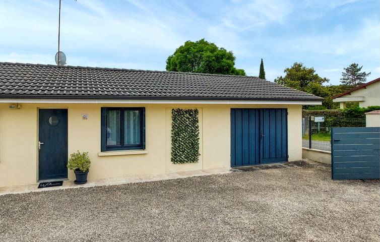 Location de vacances pour 3 personnes, avec Jardin dans Casino de Casteljaloux