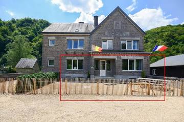 Gîte pour 5 personnes, avec jardin et vue, animaux acceptés à Bohan
