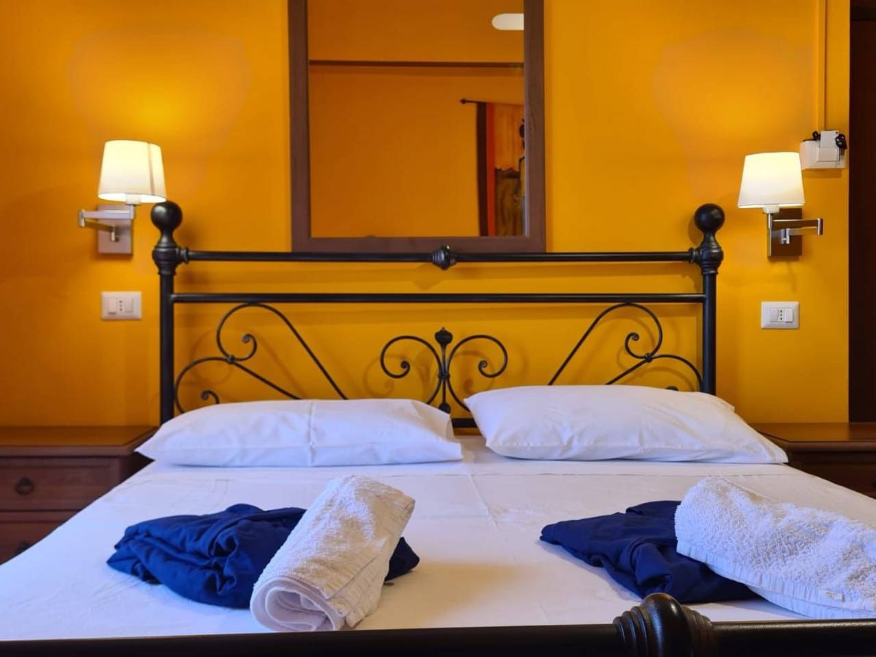 Appartement de vacances entier, Appartement confortable avec parking, climatisation et terrasse, près de la plage in Tropea, Province de Vibo Valentia