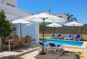 Holiday home in Can Picafort, Santa Margalida für 8 