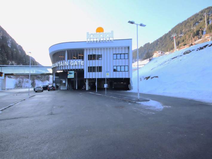 Ferienwohnung für 6 Personen, mit Terrasse in See - 4