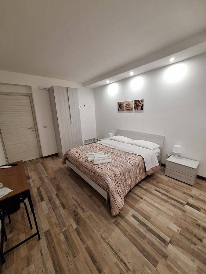 Maison d’hôte pour 3 personnes, avec balcon à Valguarnera Caropepe - 3