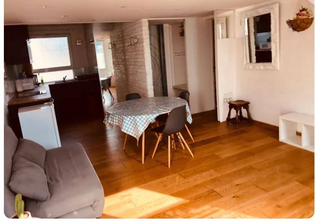 Geheel appartement, One-Bedroom Apartment in Lagord, La Rochelle en omgeving