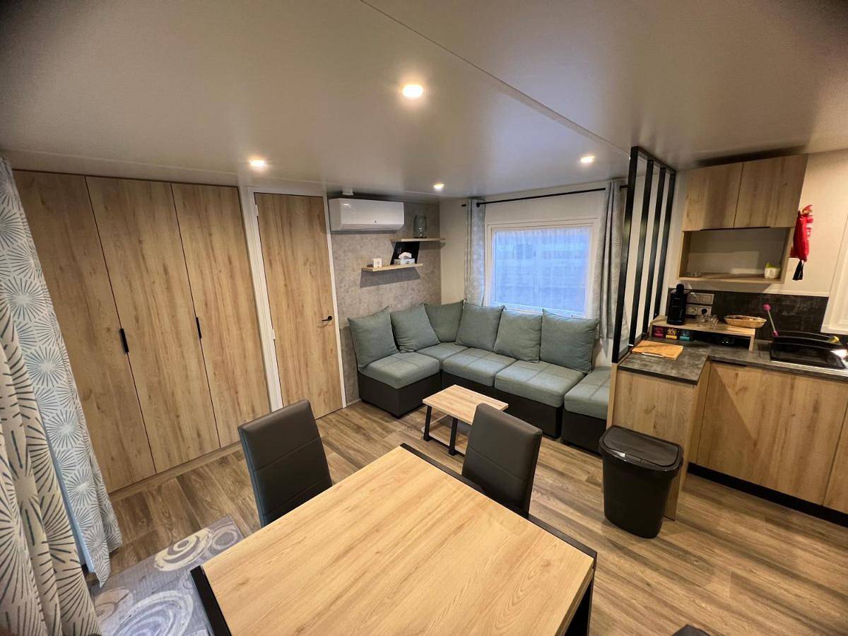 Mobile Home in Claouey, Lège-Cap-Ferret
