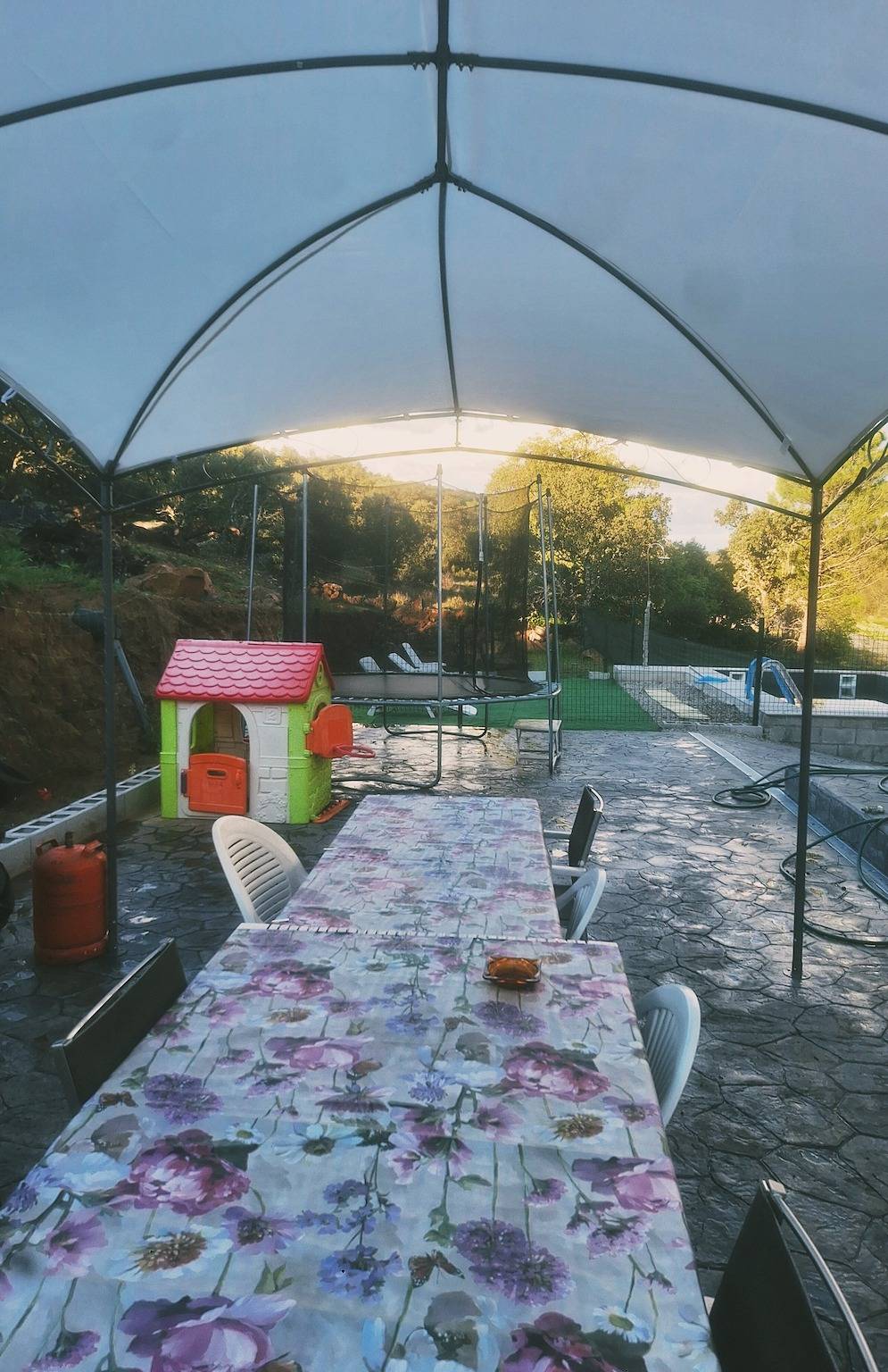 Rural House in Gredos with Pool and Barbecue – Ideal for Groups, Families, Friends in La Aldehuela, Ávila Region