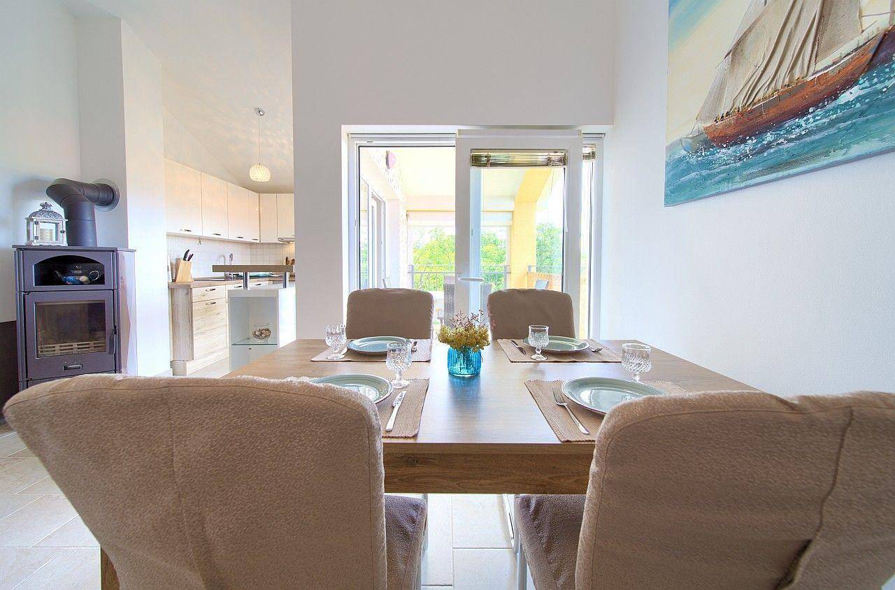 Ganze Ferienwohnung, Ferienwohnung mit Blick auf das Meer in Soline, Krk