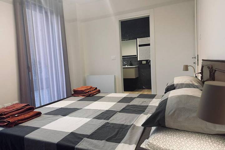 Appartement entier, Apartment   Ground Floor in Imola, Province de Bologne