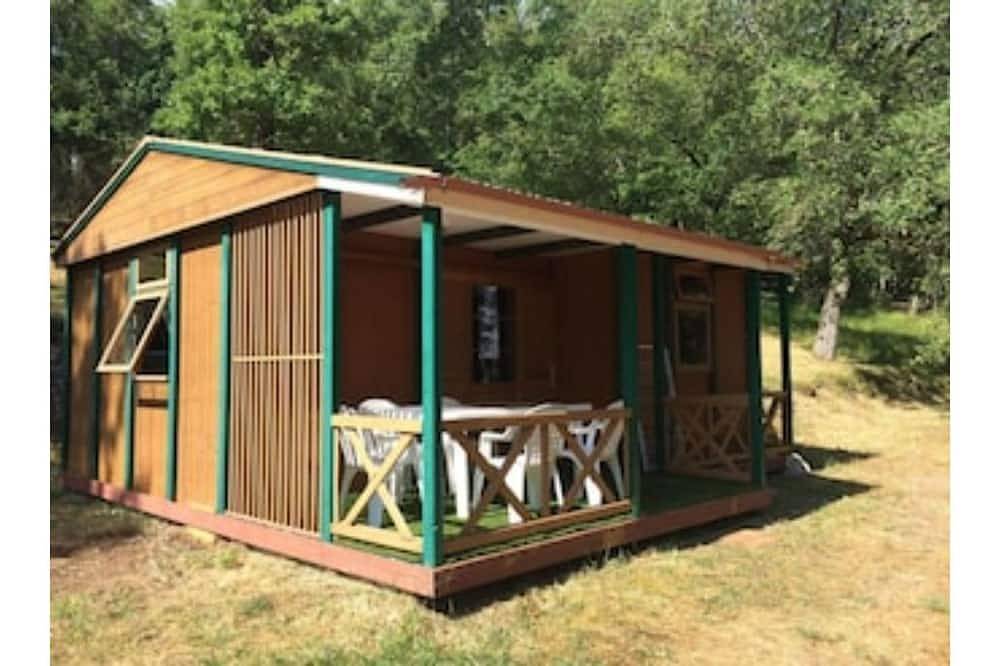 Les chalets se trouvent dans une colline N2 in Saint-Chamarand, Quercy