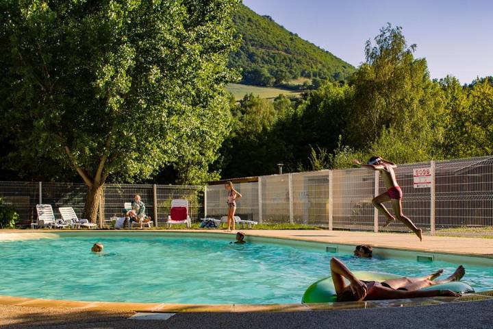 Camping pour 5 personnes, avec piscine et terrasse à Millau - 3