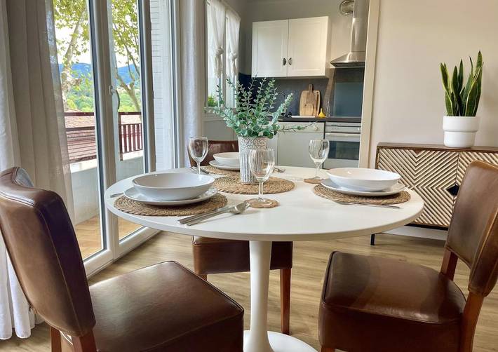 Gîte pour 3 personnes, avec balcon dans Office De Tourisme De Lamalou Les Bains - 3