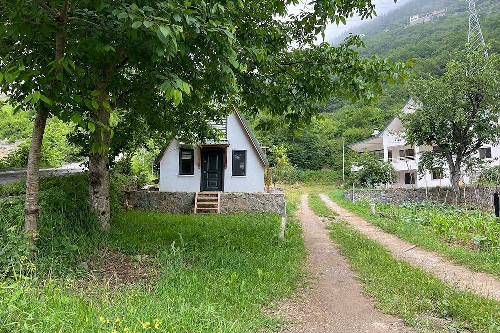 A Wonderful Bungalow Holiday With Stunning Mountain Views in Trabzon/Maçka in Maçka, Trabzon Province