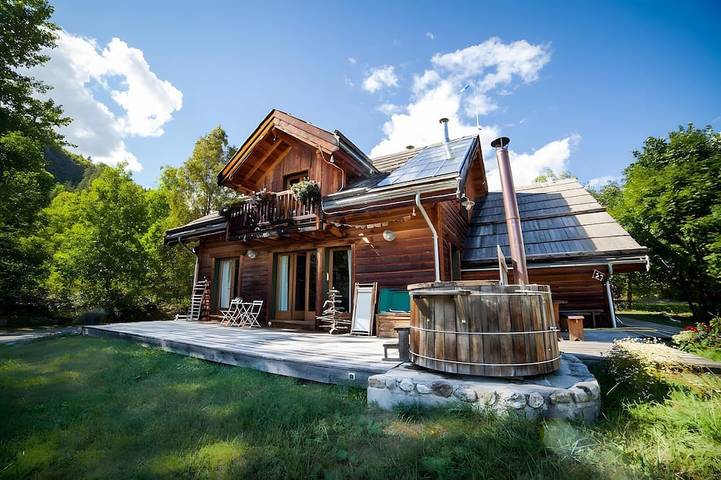 Ferienwohnung für 12 Personen, mit Terrasse und Whirlpool