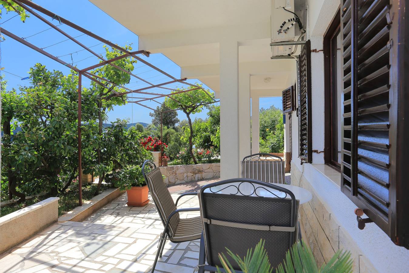 Ganze Wohnung, Studio Appartement mit Terrasse Seget Vranjica, Trogir As-11273-a in Seget Vranjica, Split-Dalmatien