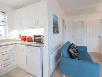 Glamping for 4 People in Fairbourne, Gwynedd, Photo 3