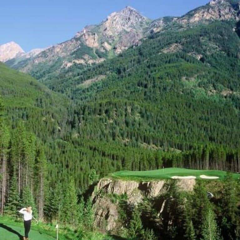 Ganze Wohnung, Stylish | Spacious | Pool | Hot Tub | Lake Front in Kootenay-Nationalpark