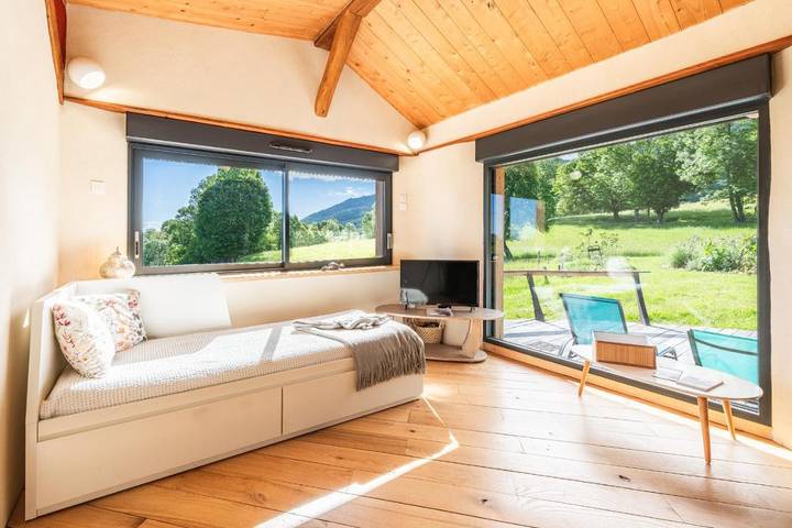 Location de vacances pour 6 personnes, avec terrasse et vue à Brassac (Ariège)