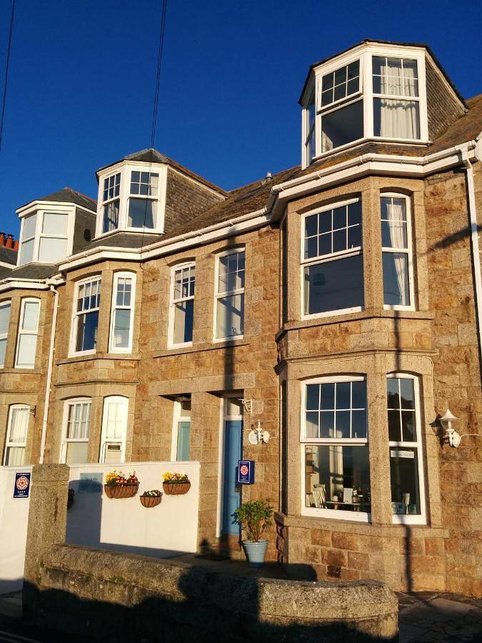 Bed and breakfast for 2 people in St. Ives