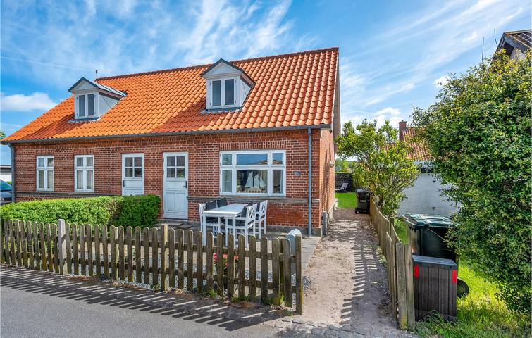 Ferieudlejning for 6 personer, med Terrasse i Lohals