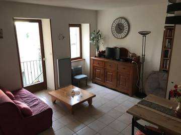 Location de vacances pour 6 personnes, avec balcon et vue, adapté aux familles à Alba-la-Romaine