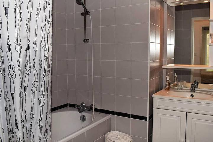 Gîte pour 3 personnes, avec terrasse, animaux acceptés dans Port Coz Pors - 4