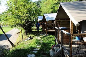 Camping pour 2 personnes, avec terrasse dans le Gers