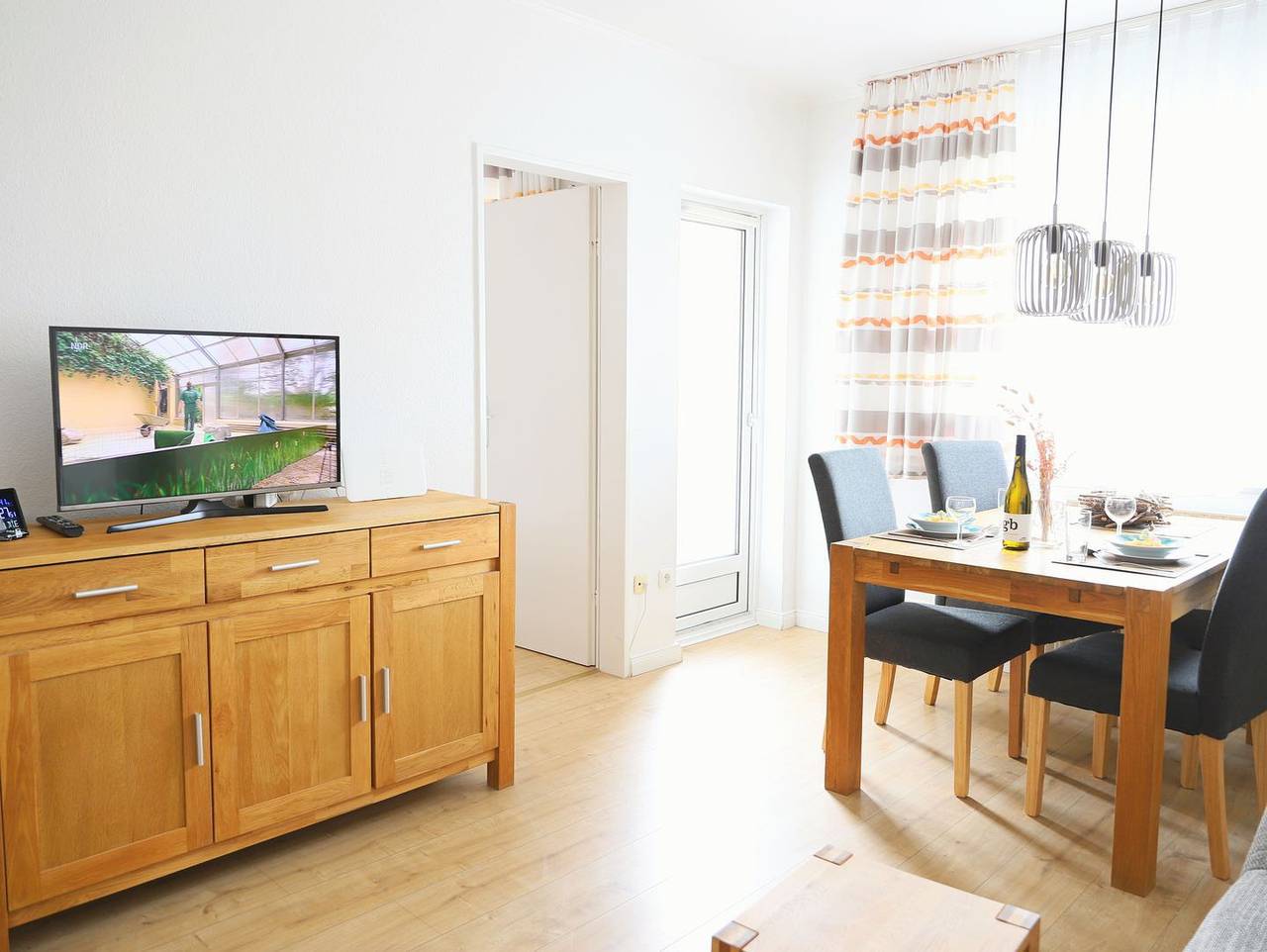 Ganze Wohnung, Komfortable 2-Zimmer-Wohnung mit Balkon in Westerland, für 4 Personen in Westerland, Sylt (Gemeinde)