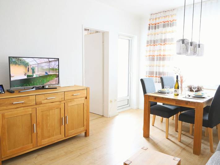 Ganze Wohnung, Komfortable 2-Zimmer-Wohnung mit Balkon in Westerland, für 4 Personen in Westerland, Sylt (Gemeinde)