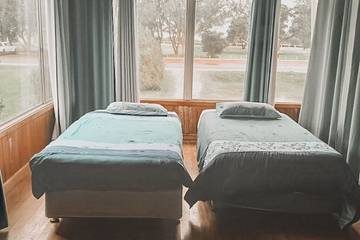 Holiday Home for 7 People in Lancelin, Western Australia, Photo 1