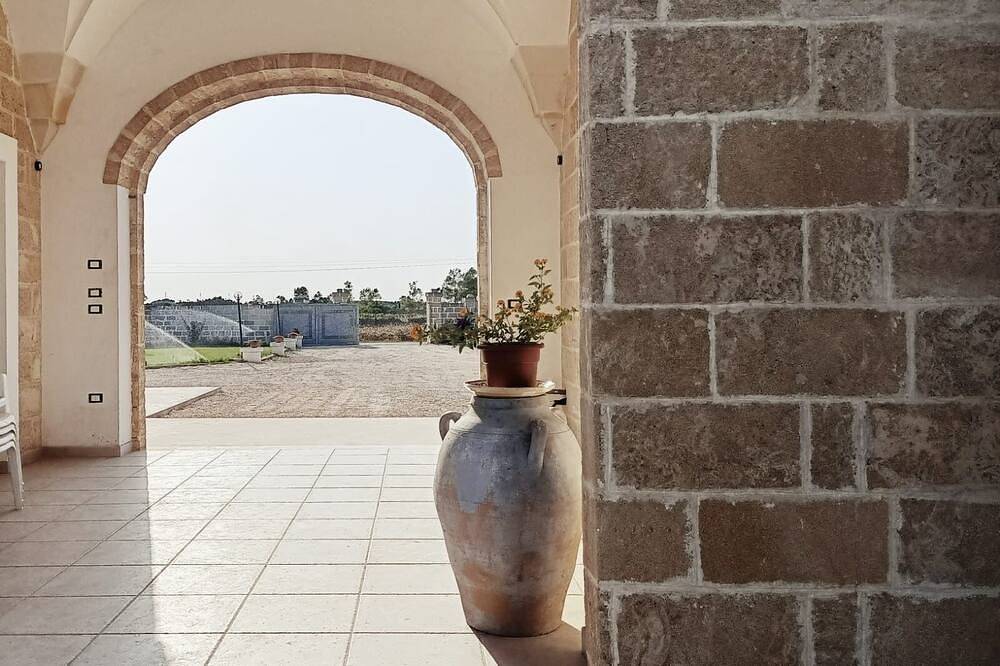 Gorgeous villa among olive trees in Salento just minutes from the sea in Spongano, Lecce Provinz
