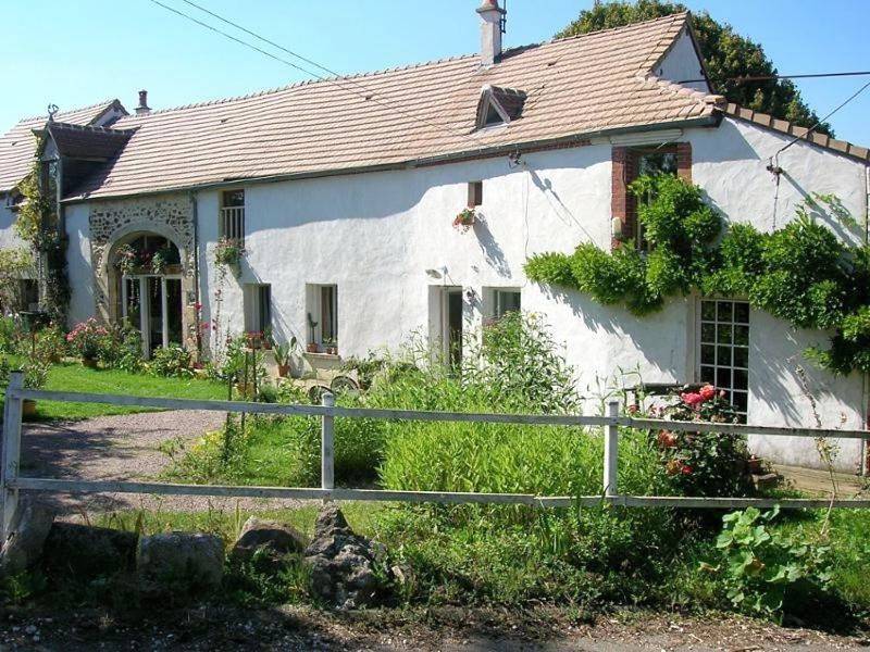 Double Room in Crézancy-en-Sancerre, Région de Bourges