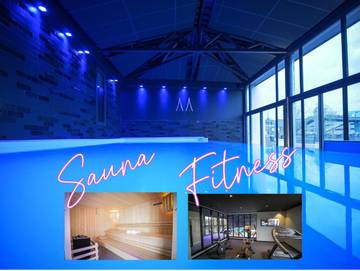 Hôtel pour 2 personnes, avec sauna et terrasse ainsi que vue et piscine dans Plan D Eau De La Cantache