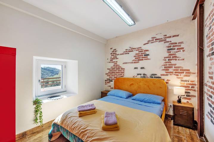 Gehele studio, Studio Appartement 'Macaja' met Uitzicht op Zee, Wi-Fi en Airconditioning in Varazze (City), Varazze
