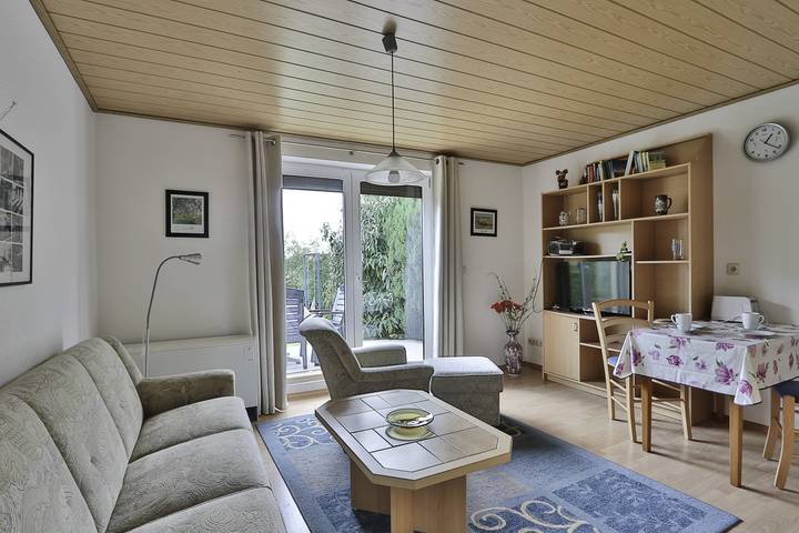 Ferienwohnung für 2 Personen, mit Terrasse und Garten in Kröpelin - 2