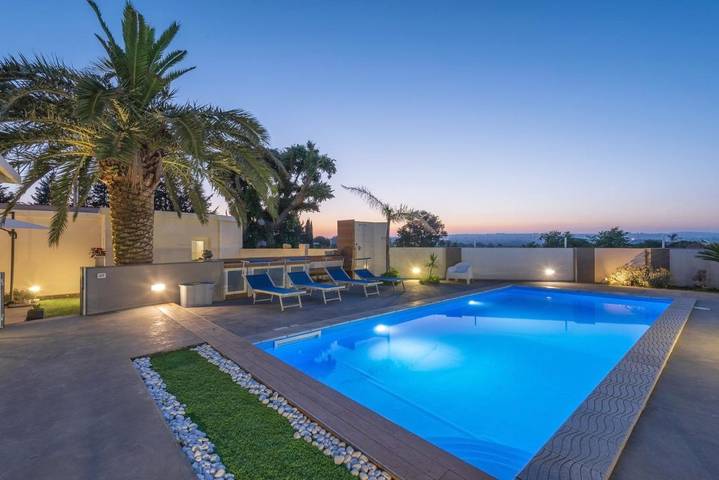 Gîte pour 3 personnes, avec piscine ainsi que jardin et vue à Ragusa - 4