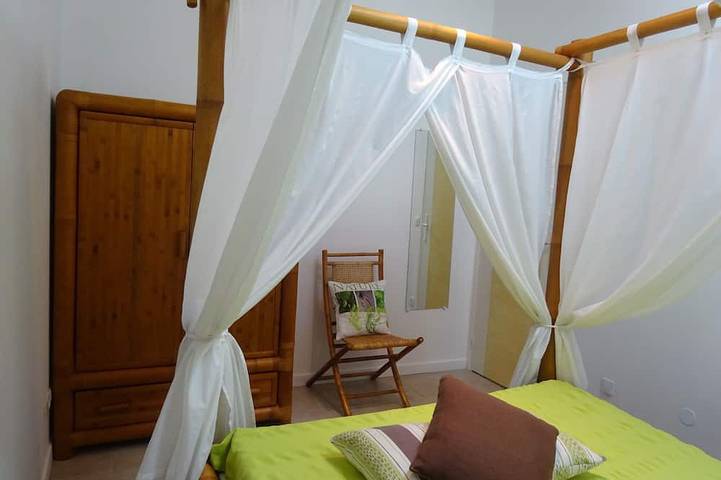 Gîte pour 3 personnes, avec piscine et jardin à Pomérols - 2