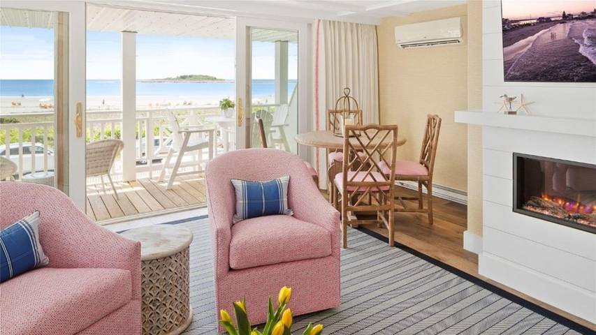 Hotel for 6 people, with ocean view in Maine