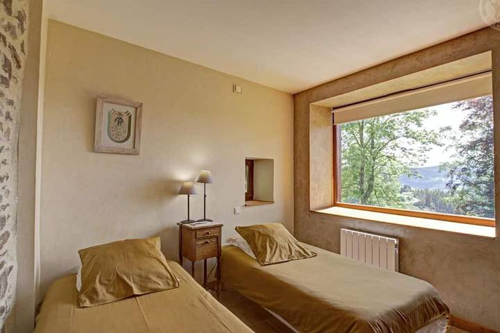 Cozy cottage with stunning views near Saint-Étienne in Saint-Étienne, Pilat Regional Nature Park