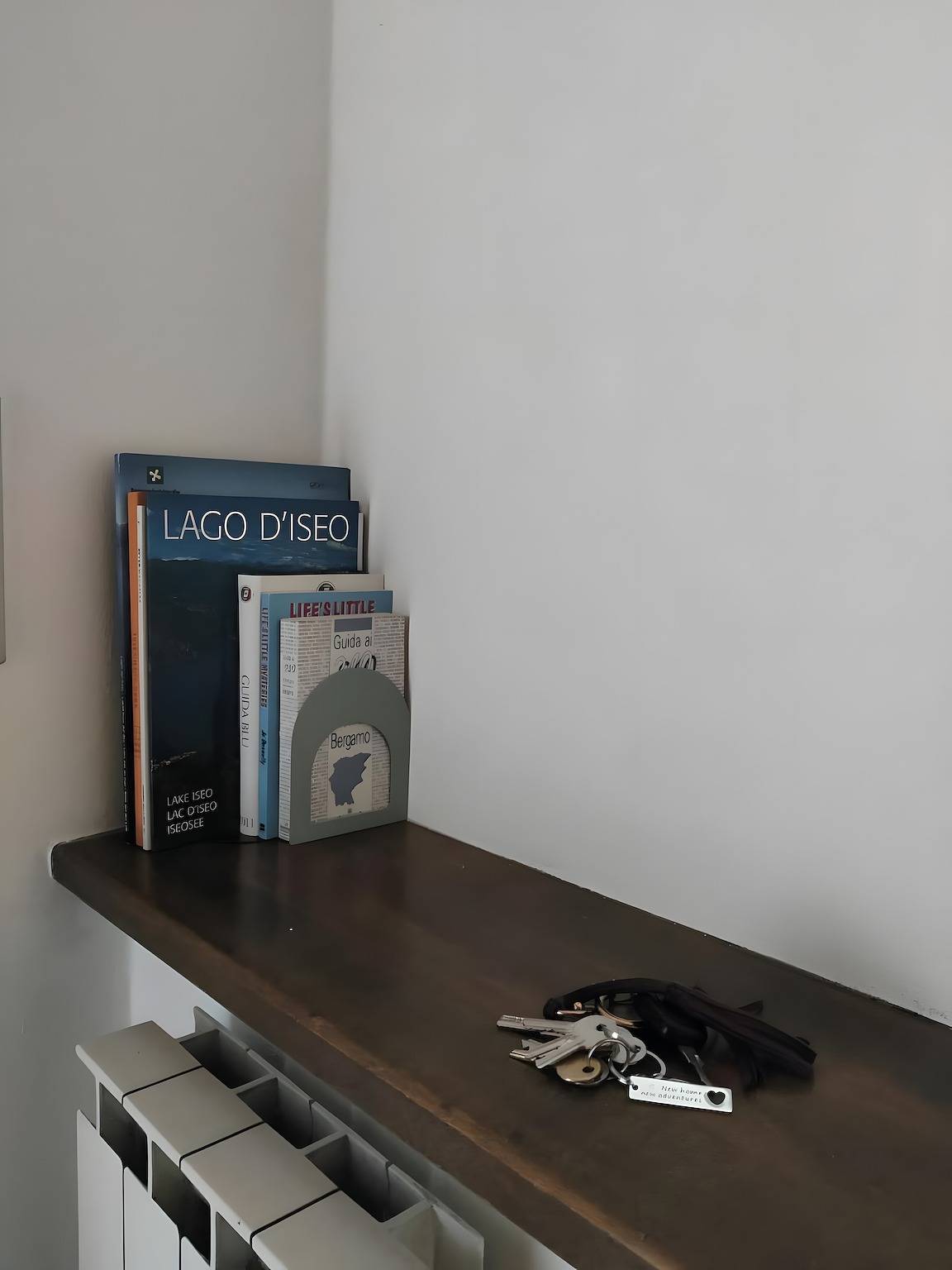 Apartamento entero, Apartamento 'La Mansarda Sul Lago' con vistas al lago, Wi-Fi y aire acondicionado in Lovere, Lago Iseo
