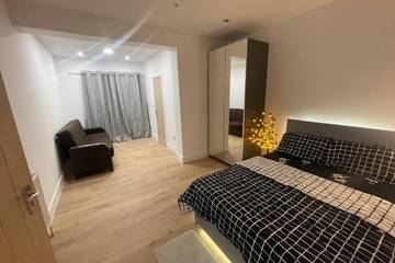 Bed And Breakfast for 2 People in Newham, London, Photo 4