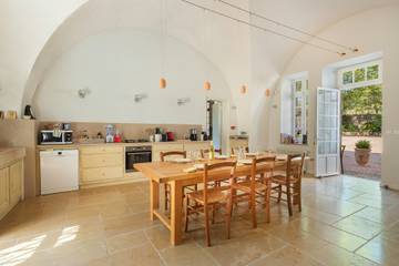 Maison De Vacances pour 10 Personnes dans Clermont-l'Hérault, Côte méditerranéenne (France), Photo 4