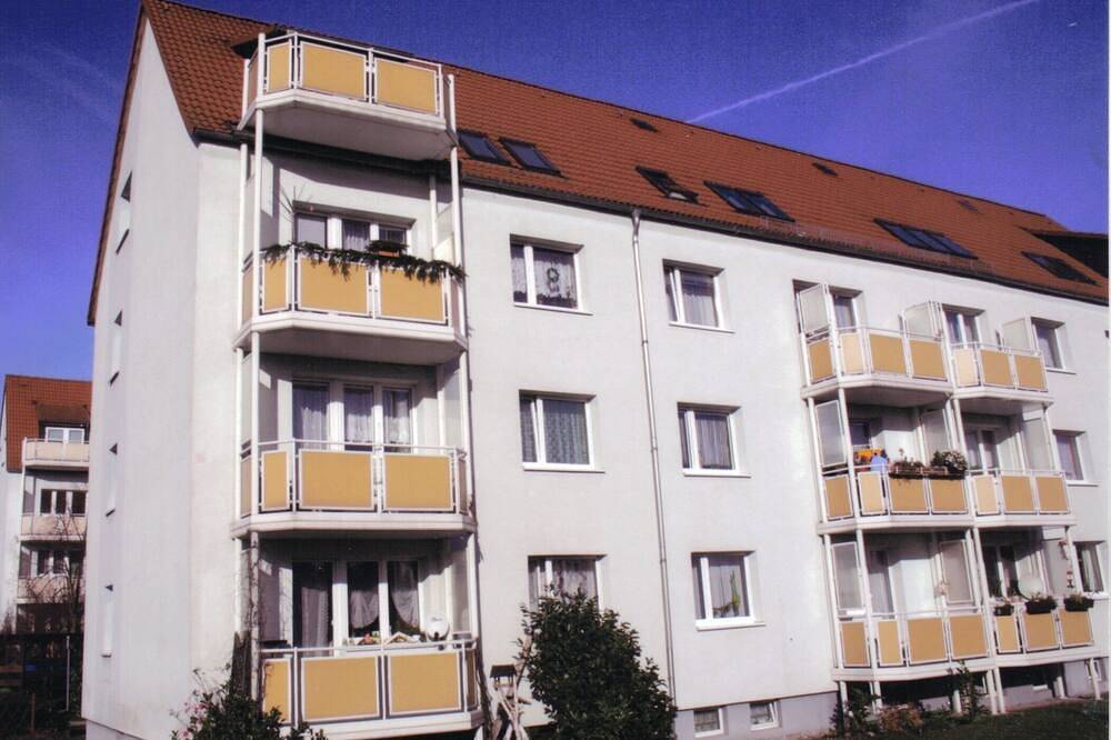 Ganze Wohnung, 2-Zimmer-Ferienwohnung mit 3 Betten in ruhiger Wohnanlage in Altenburg, Ostthüringen