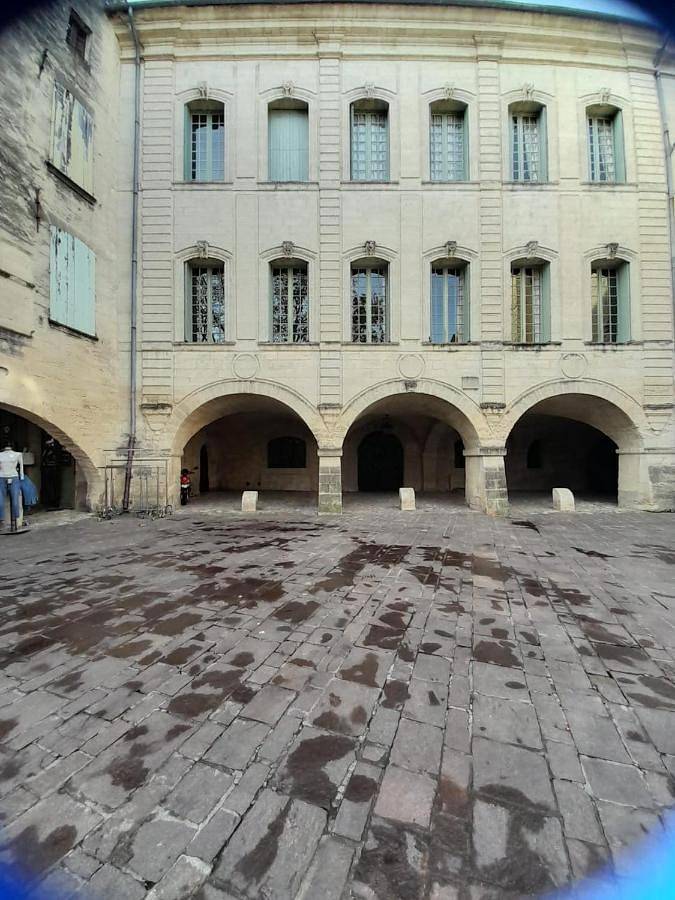 Chambre d’hôte pour 2 personnes dans Place aux Herbes