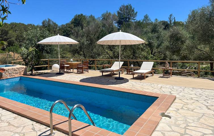 Acogedor apartamento con terraza, piscina y barbacoa in Montuiri, Interior de Mallorca