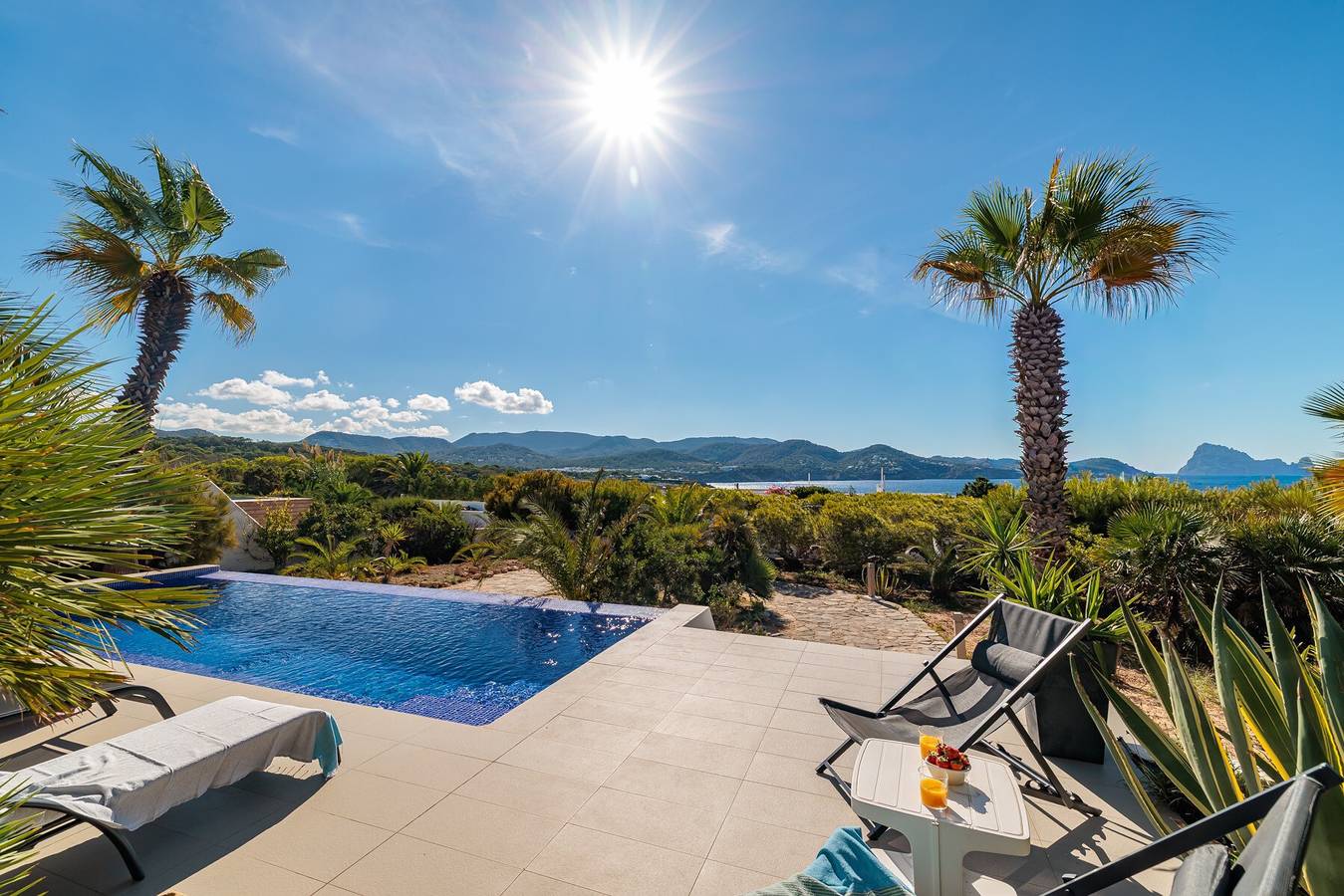 Villa „Casa Arola“ mit Meerblick, Wlan und Klimaanlage in Cala Codolar, Sant Josep de sa Talaia