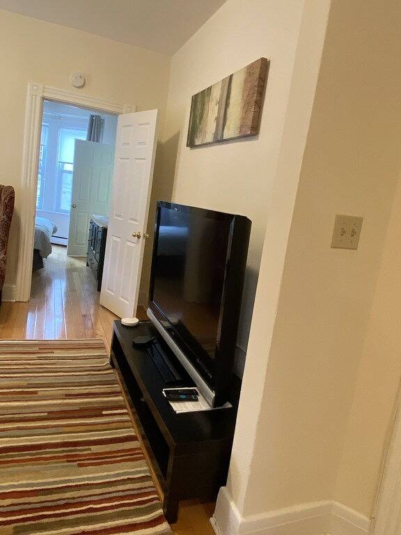 Ganze Wohnung, Charming 2nd Floor Haven in Union County