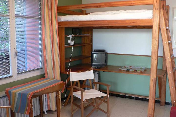 Gîte pour 2 personnes, avec terrasse et jardin à Le Pradet - 2