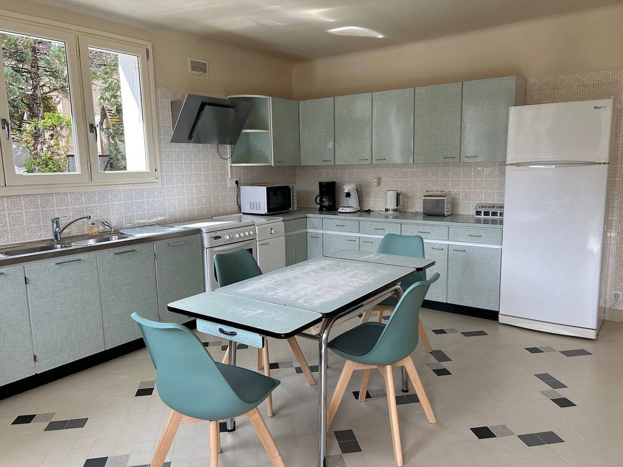 Casa en Chablis Cerca de Viñedos con Jardín y Billar in Chablis (Yonne), Auxerre region