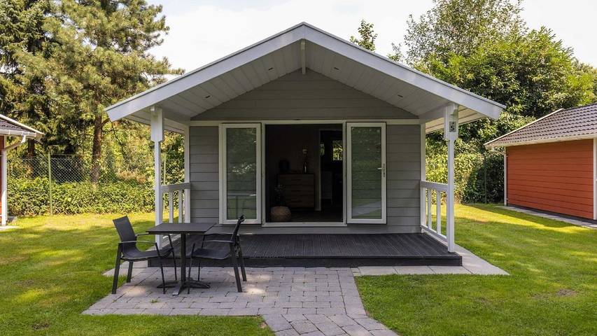 Ferienhaus für 2 Personen, mit Garten und Pool in Oirschot