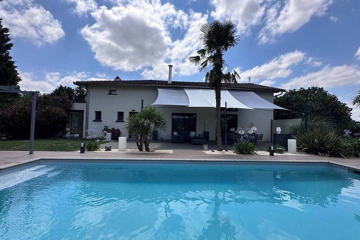 Villa pour 8 personnes, avec jardin, animaux acceptés