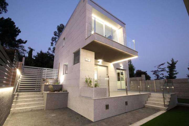 Casa rural para 6 personas, con vistas además de piscina y jardín en Sanxenxo - 3